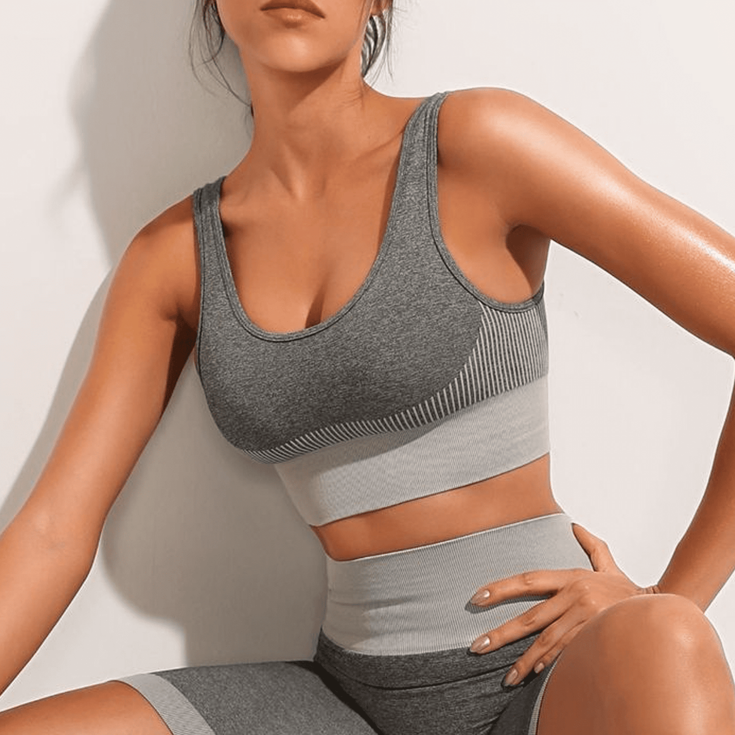 WQD 2 Pack Yoga Sports Bras for Women High Impact Padded Wirefree Seamless Support for Yoga Running Training Gym Workouts
