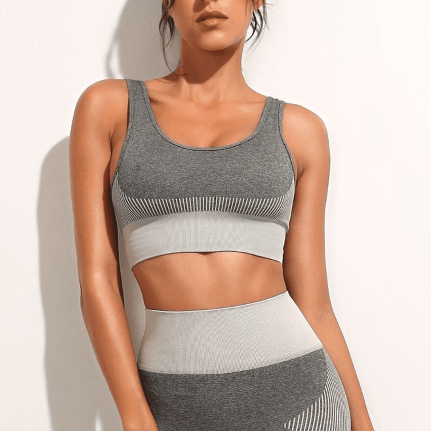 WQD 2 Pack Yoga Sports Bras for Women High Impact Padded Wirefree Seamless Support for Yoga Running Training Gym Workouts